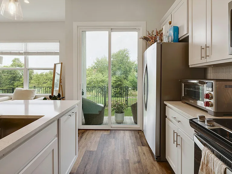 12001 Vista Parke Dr #401 — Photo 11