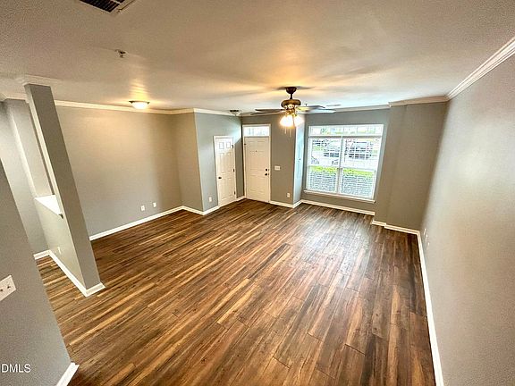 3rd image of 2210 Raven Rd Unit 102