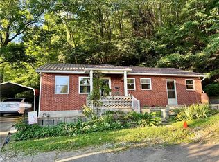 169 Court St, Madison, WV 25130