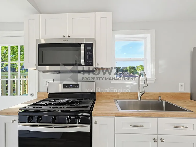 35 Riverside Dr #2R — Photo 3