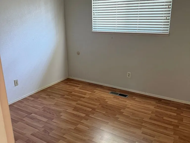 425 Corello St — Photo 25