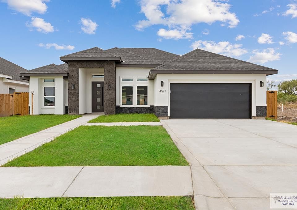 1st image of 4527 River Oak Cir