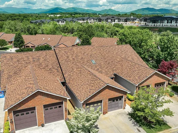 1488 Valley Vista Ln, Forest, VA 24551