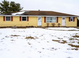 10 Locust Dr, Hanover, PA 17331