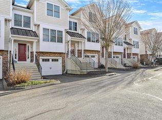 502 Woodland Hills Dr UNIT 502, Trumbull, CT 06611