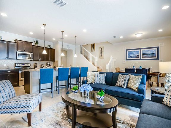 4th image of 8904 Adriatico Ln