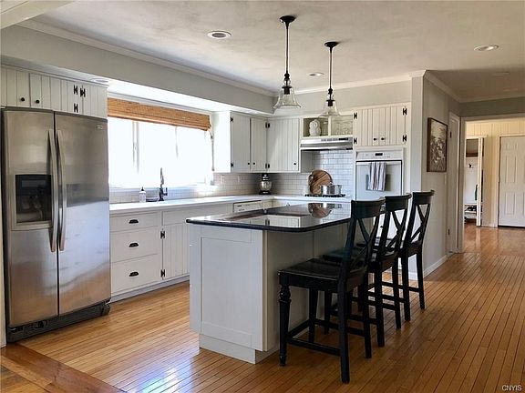 2nd image of 4806 Abington Cir