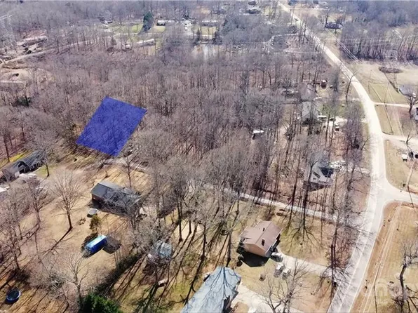 208 Sulphur Branch Dr, Lincolnton, NC 28092