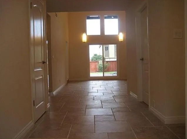 2383 Geranium St — Photo 18