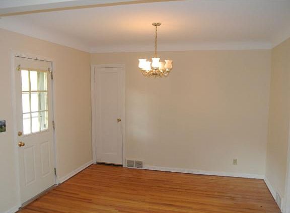 5th image of 3199 Lake Johanna Blvd