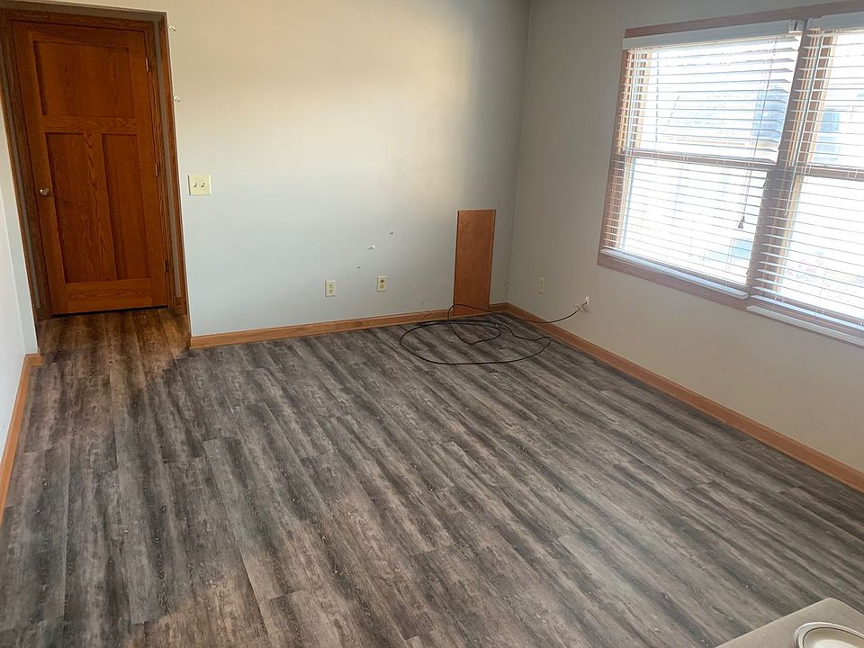 1004 Main Street Apartments Pella, IA Zillow