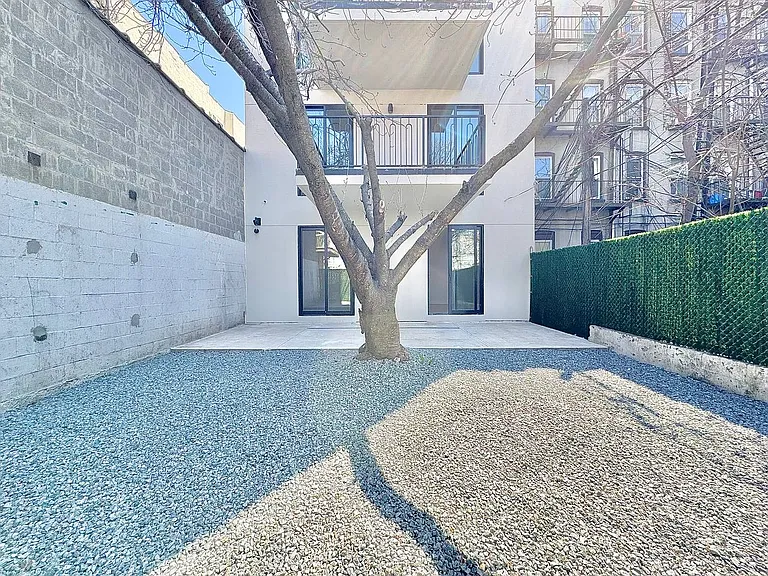 714 5th Ave #1B — Photo 9