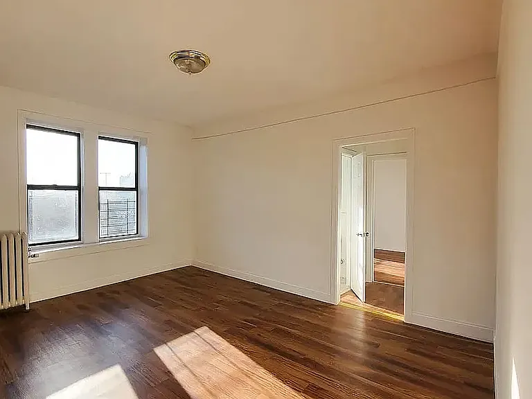 5115 13th Ave #4C — Photo 2