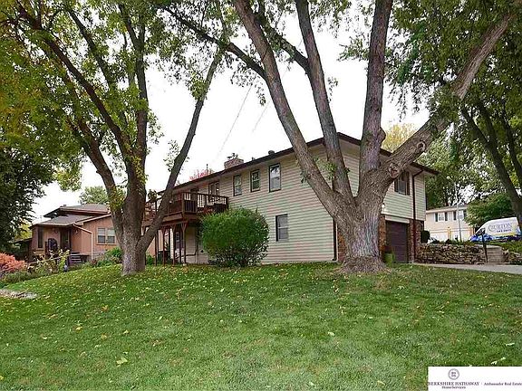 3rd image of 646 S 126th St