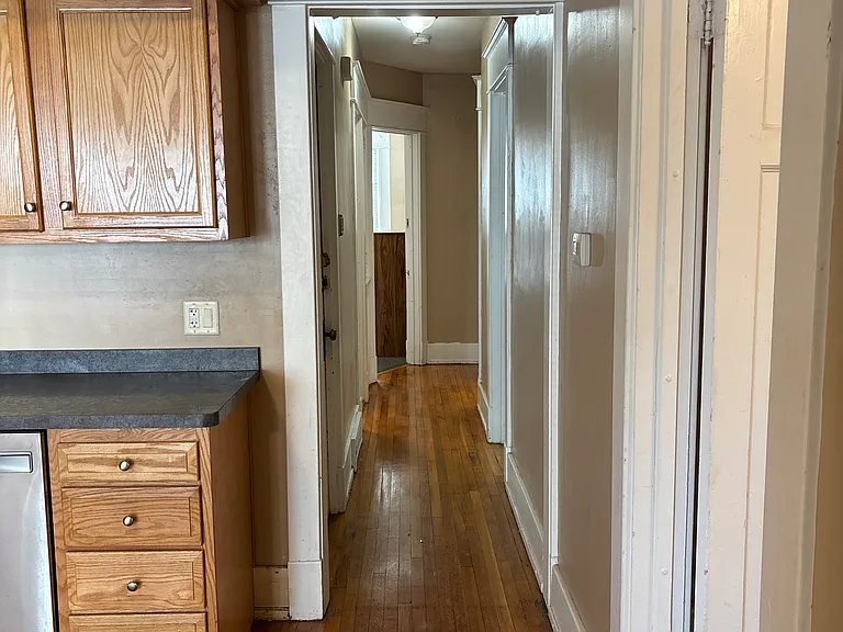 95 Eastwood Pl #1 — Photo 9
