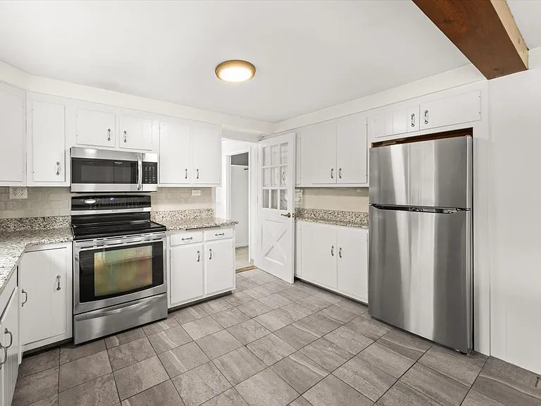 214R Highland Rd — Photo 41