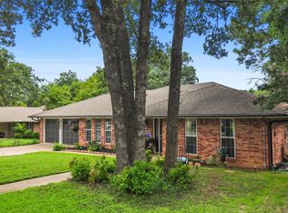 5500 Grissom Dr, Arlington, TX 76016