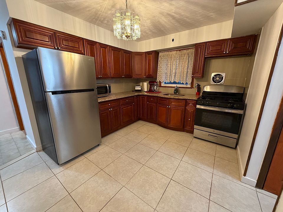 1st image of 210 Benson Ave Floor 1