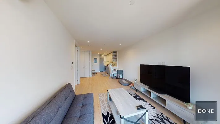 Rented by Bond New York | media 2