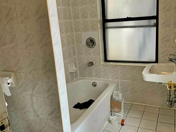 4th image of 36 Orchard St #4BB