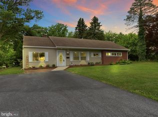 446 Camp Meeting Rd, Landisville, PA 17538