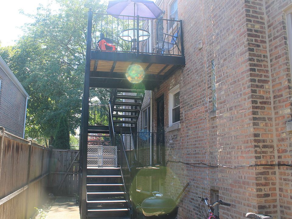 2nd image of 5224 W Jackson Blvd