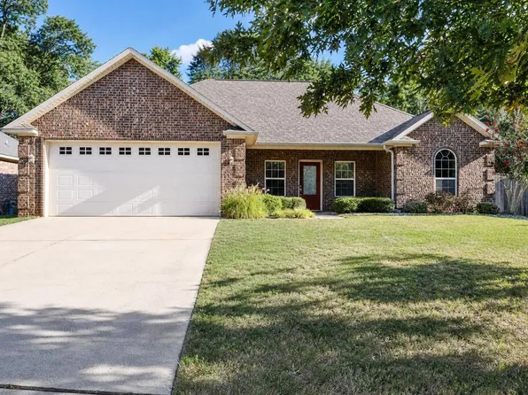 3434 Garrett Ln, Texarkana, TX 75503