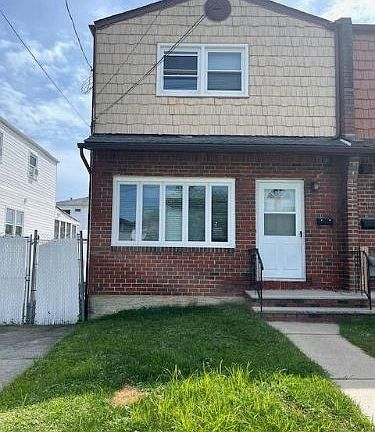 2nd image of 192 Sommer Ave