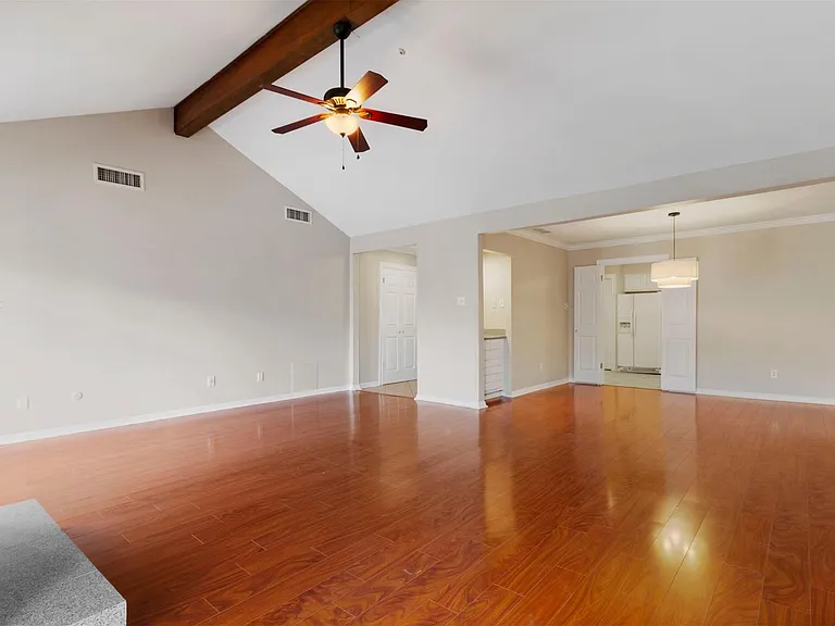 1042 Augusta Dr #1042 — Photo 10