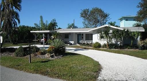 1st image of 404 Lyons Bay Rd