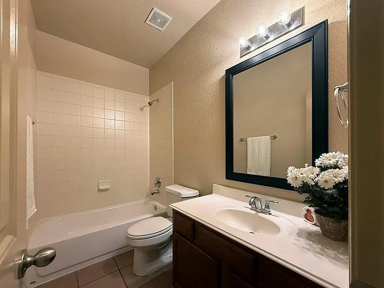 24510 Avellino Ct — Photo 22
