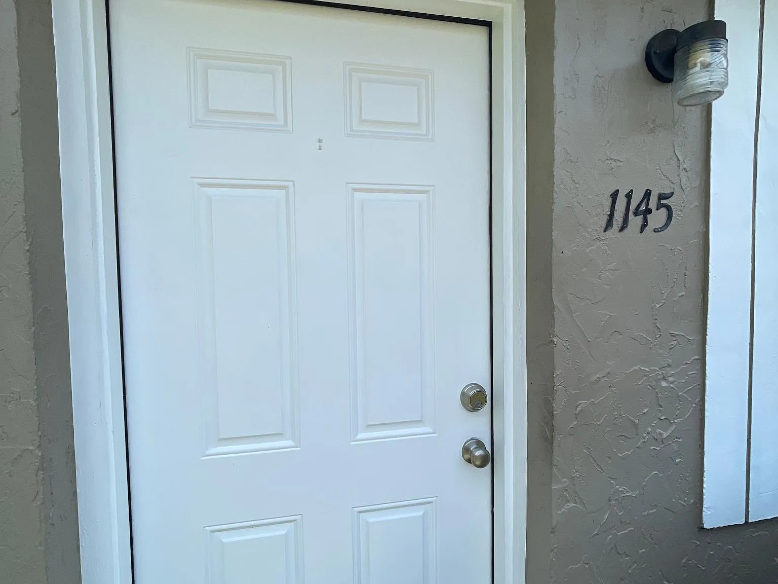 1145 Cherry Ln — Photo 3