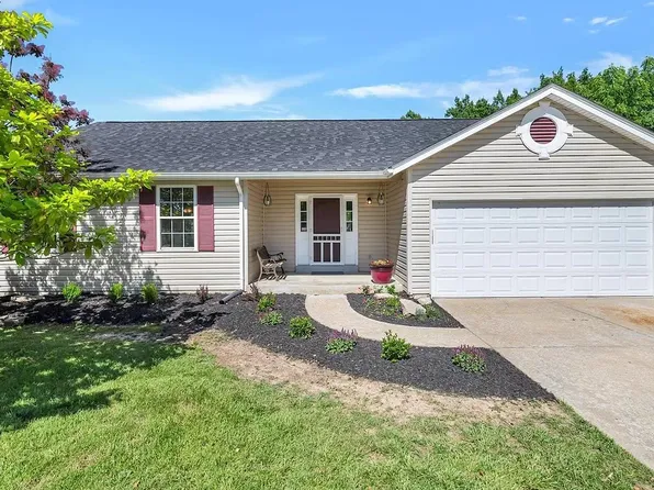 1010 Haversham Ct, Saint Charles, MO 63304