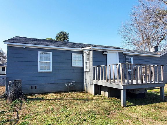 3rd image of 6 Cannon Rd