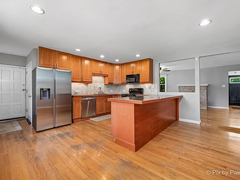 120 W Hillside Ave — Photo 6