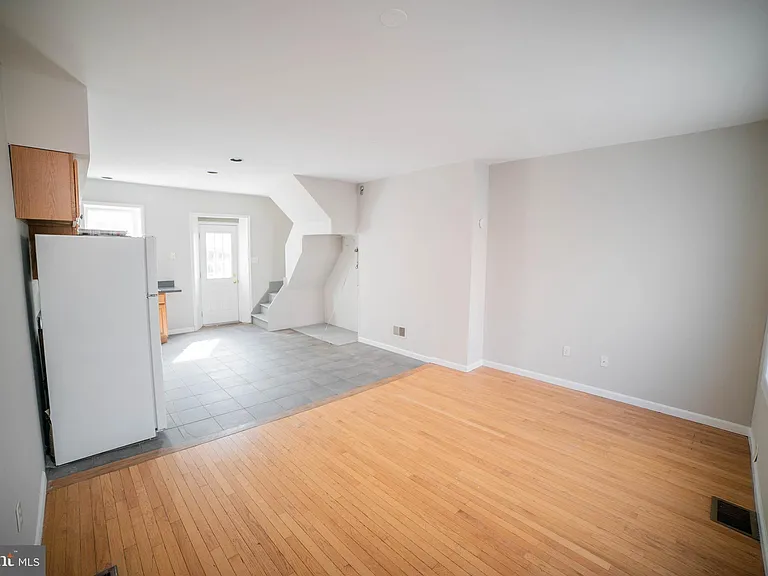 1107 N 3rd St — Photo 4