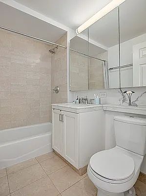 5th image of 205 E 85th St APT 7A
