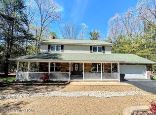 34 Arapahoe Ln, Hazleton, PA 18202