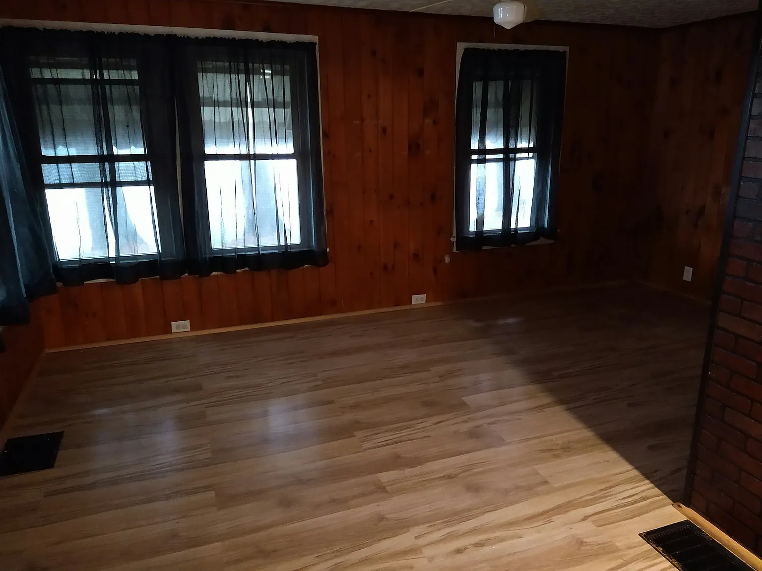 238 North Main Street — Photo 4