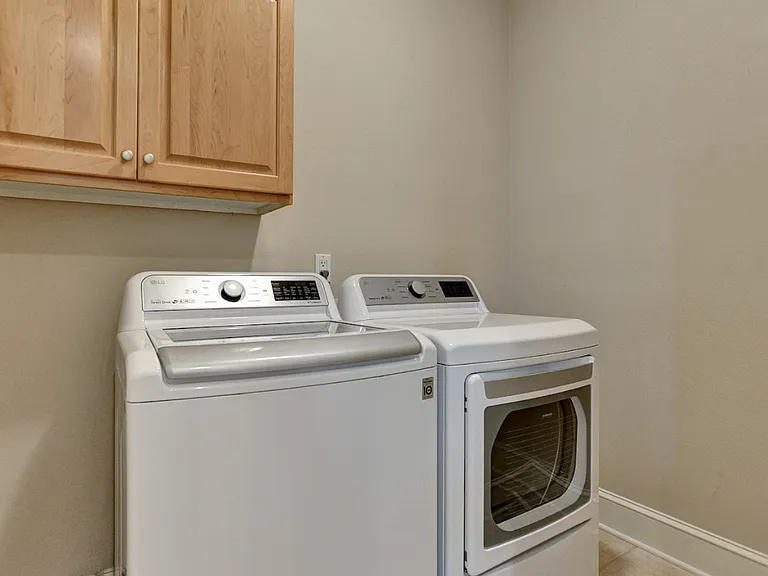 4771 Auburn Ln — Photo 34