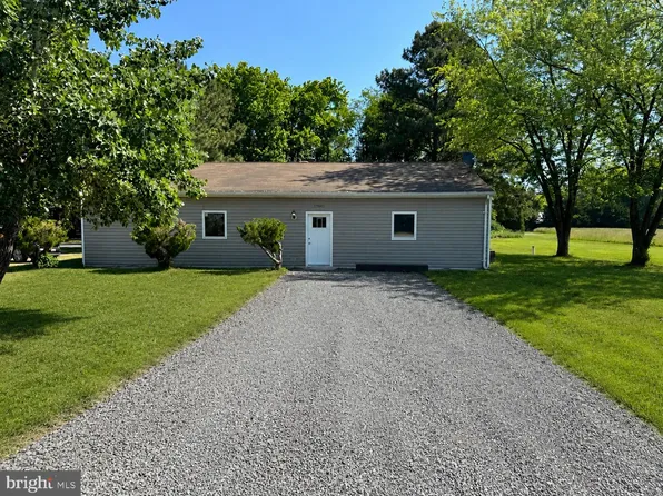 17802 Piney Point Rd, Tall Timbers, MD 20690