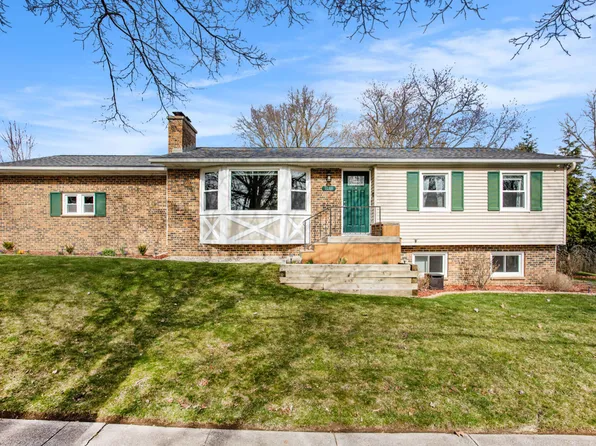 3100 Chamberlain Ave SE, Grand Rapids, MI 49508