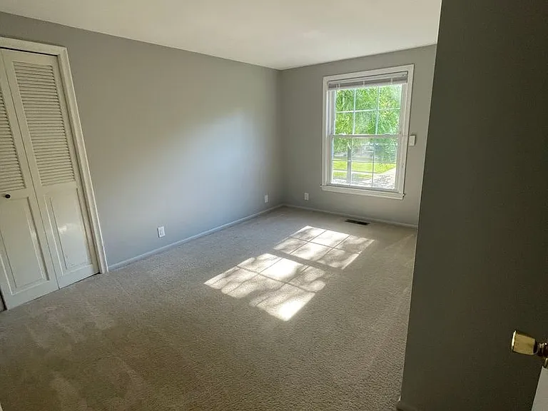 2163 Yorktown Dr — Photo 22