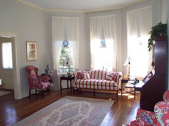 Family room or 1st floor master