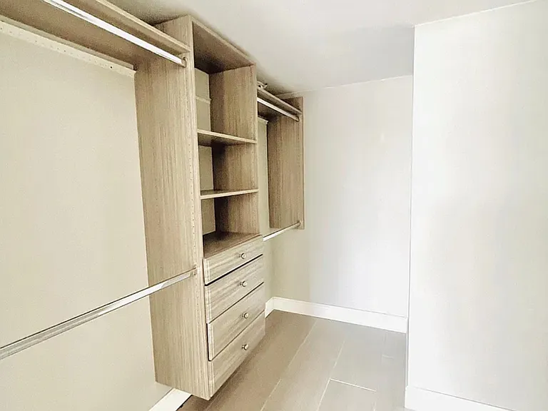12500 Capri Cir N #203 — Photo 8