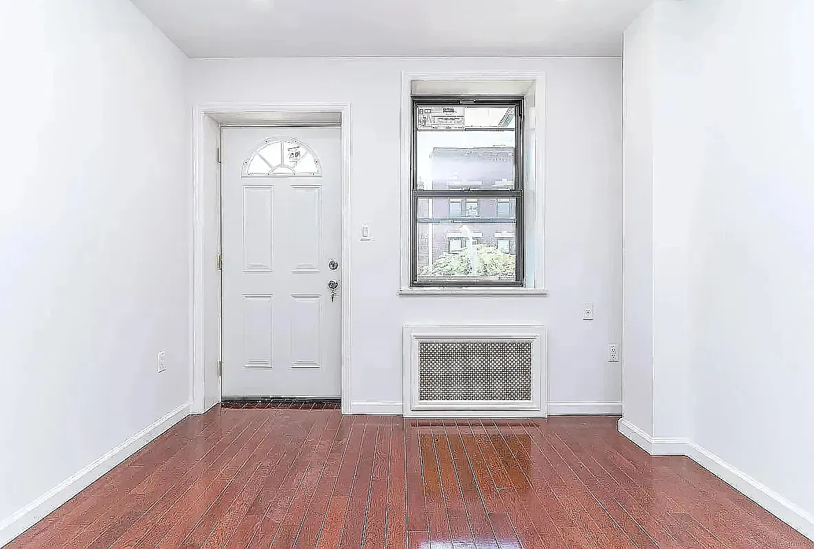 323 49th Street — Photo 4