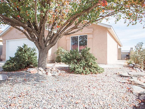 2nd image of 2028 W Desert Breeze Dr SW