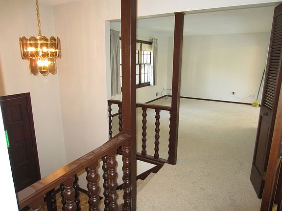 4th image of 12107 E 55th St