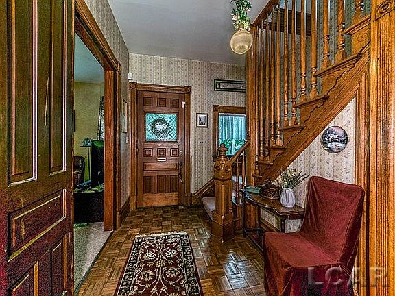 5th image of 309 W Pottawatamie St