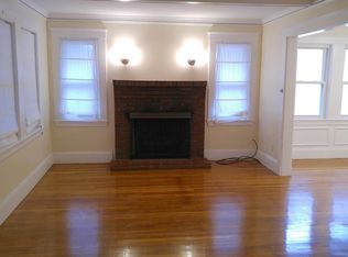 112 Austin St #2, Newtonville, MA 02460